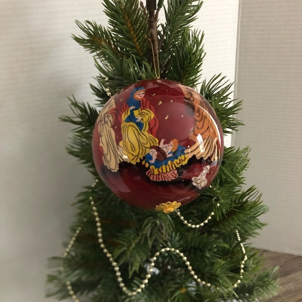 Vtg Reverse Hand Painted Nativity Scene Ornament